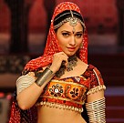 Vasuvum Saravananum Onna Padichavanga