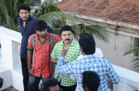 Vilaiyattu Aarambam (aka) 