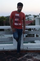 Vilaiyattu Aarambam (aka) 