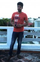 Vilaiyattu Aarambam (aka) 