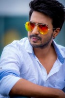 Velainu Vandhutta Vellaikaaran (aka) Vishnu