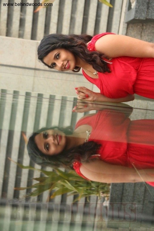 Shravya Reddy (aka) Shravya