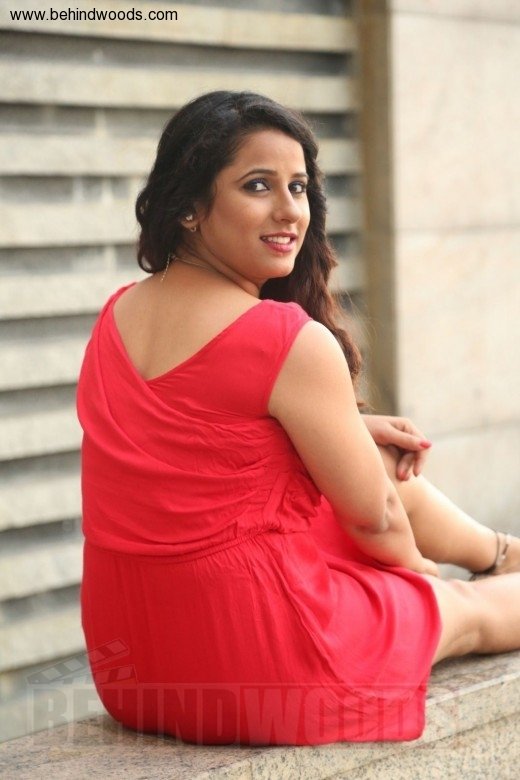 Shravya Reddy (aka) Shravya