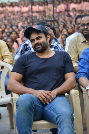 Jawan Movie Team At Chaitanya Mahila College