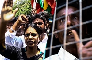 ARREST: Protesters raise their voice against Vishal & Team | Producer Council Elections 2017 | TN 53