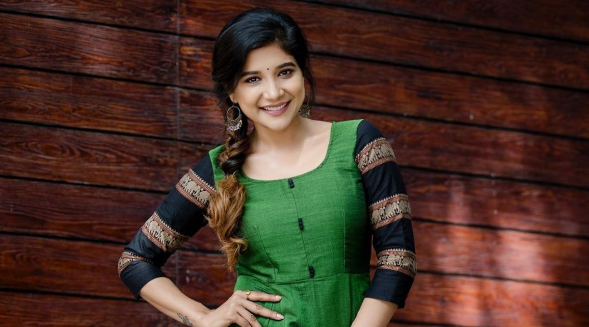 Celebrities react to Air India Express crash landing