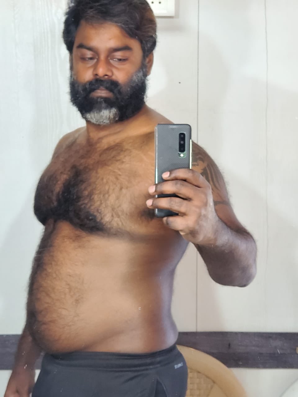 After gaining 22 kilos for director Bala's next, hero stuns Internet with his massive transformation ft RK Suresh