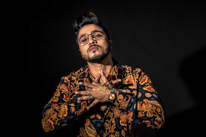 Rapper tests positive for Covid 19 but says there's a technical error ft Raftaar