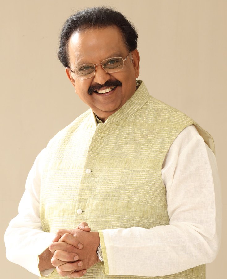 When singer SPB surprised a fan who lost his eyesight in an explosion, viral video