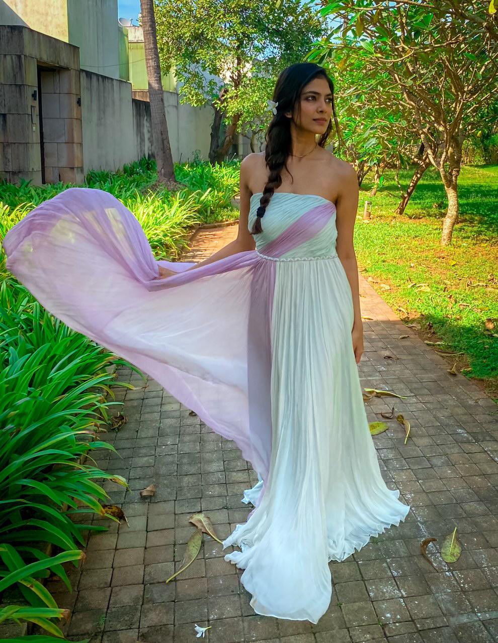 Master actress Malavika Mohanan’s new pics from Goa is going viral