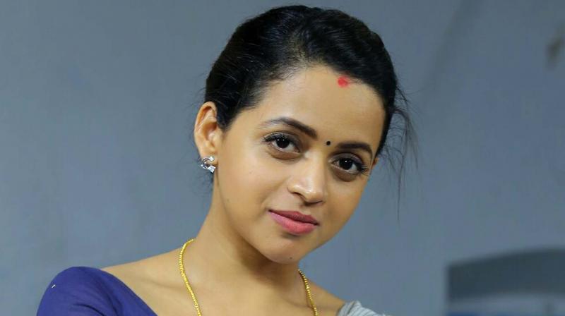 Parvathy resigns AMMA to show support for Bhavana