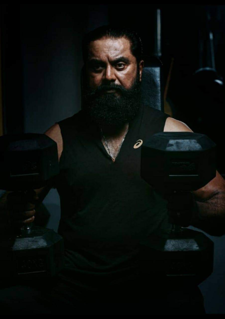 This 66-year old Kollywood actor turns on his beast mode; pic go viral ft Sarath Kumar