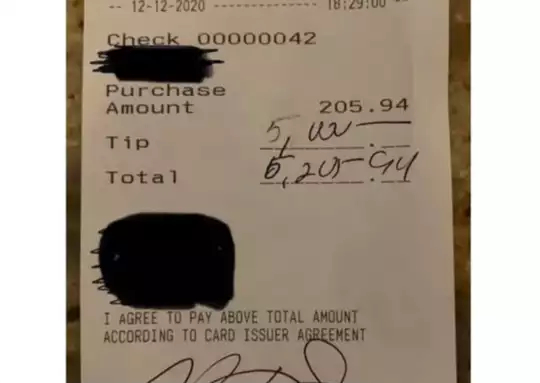 customer gives 5000 dollars tips to restaurant staff viral