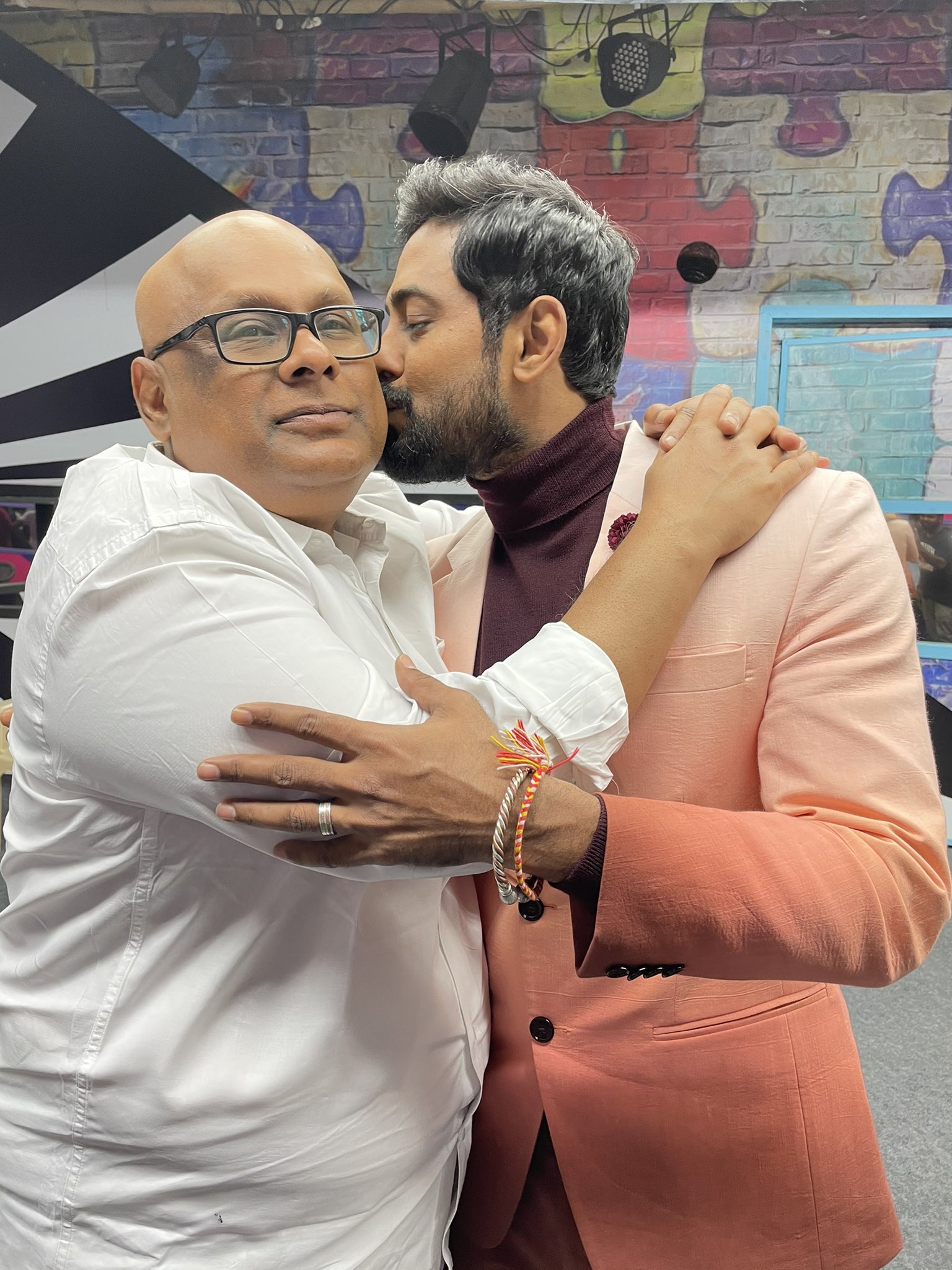Real reason behind Suresh’s re-entry in Bigg Boss Tamil 4 revealed, viral video