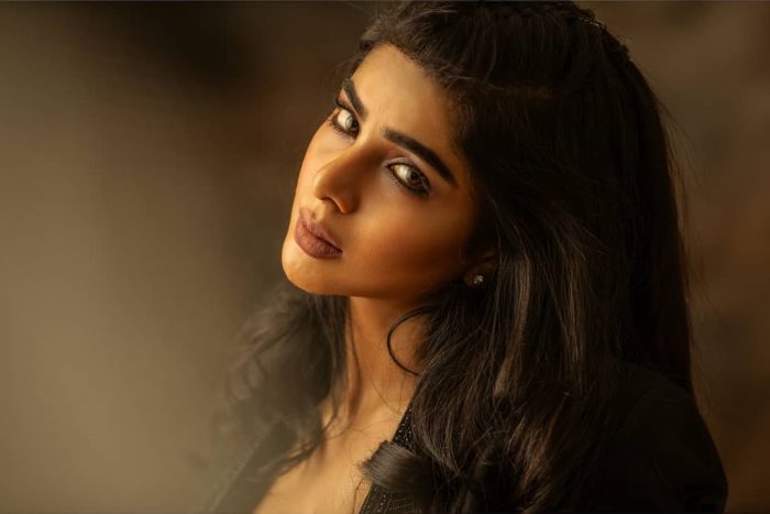 Cooku with Comali fame Pavithra Lakshmi's sudden video goes viral