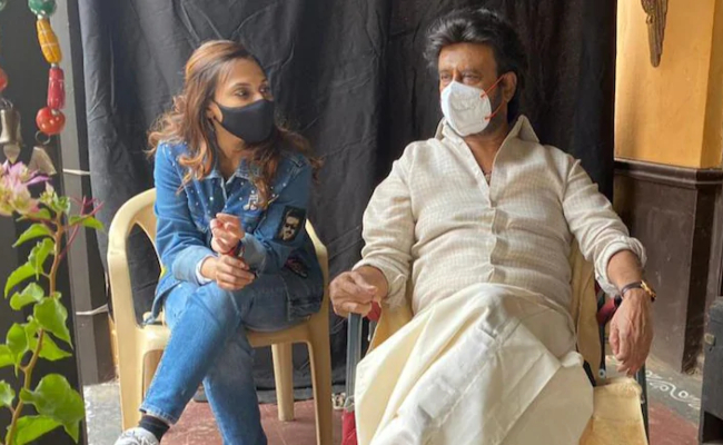 Siruthai Siva meets Rajinikanth regarding Annaatthe restart