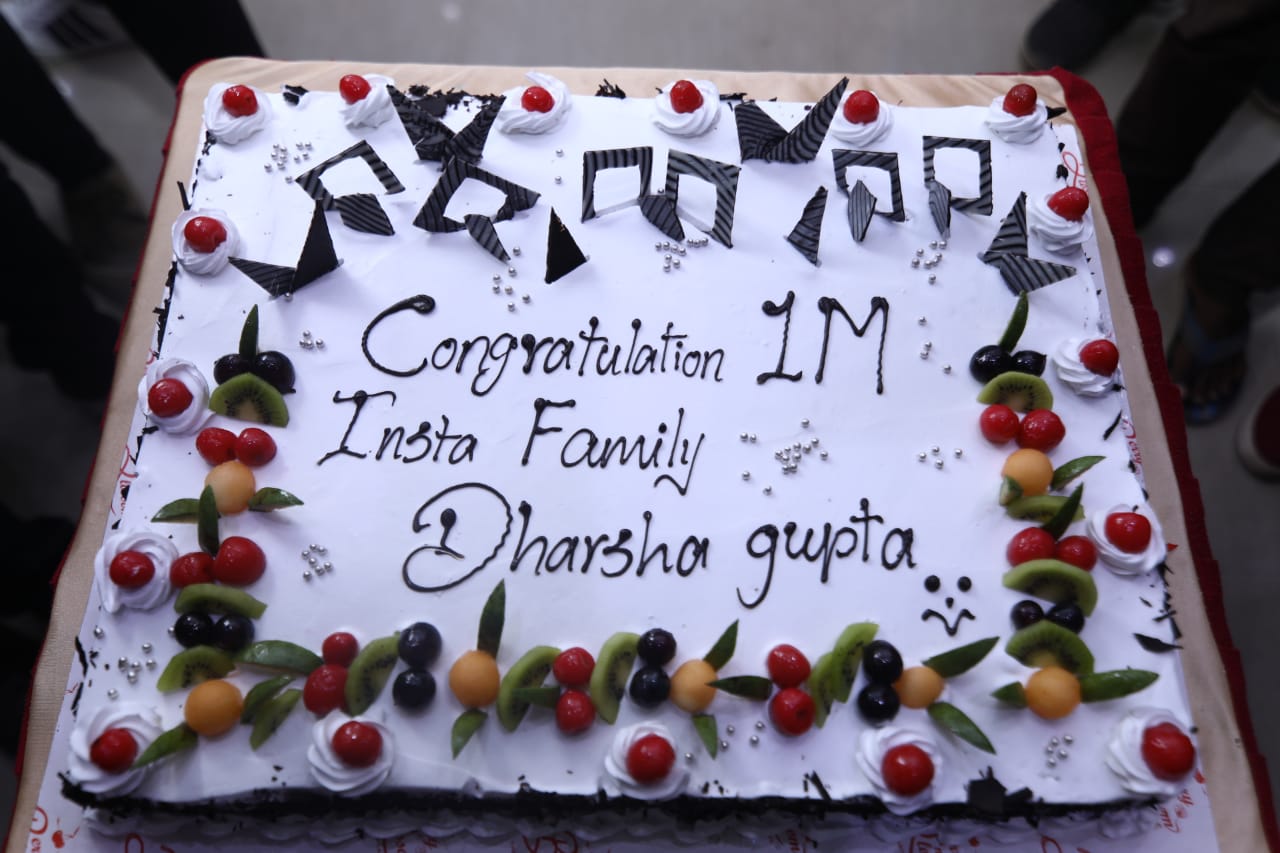 1 Million Instagram followers Dharsha Gupta celebrates with fans 