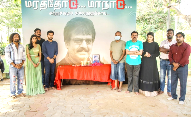 actor simbu and team deed remembering vivek மரக்கன்று நட்டு நடிகர் சிம்பு அஞ்சலி