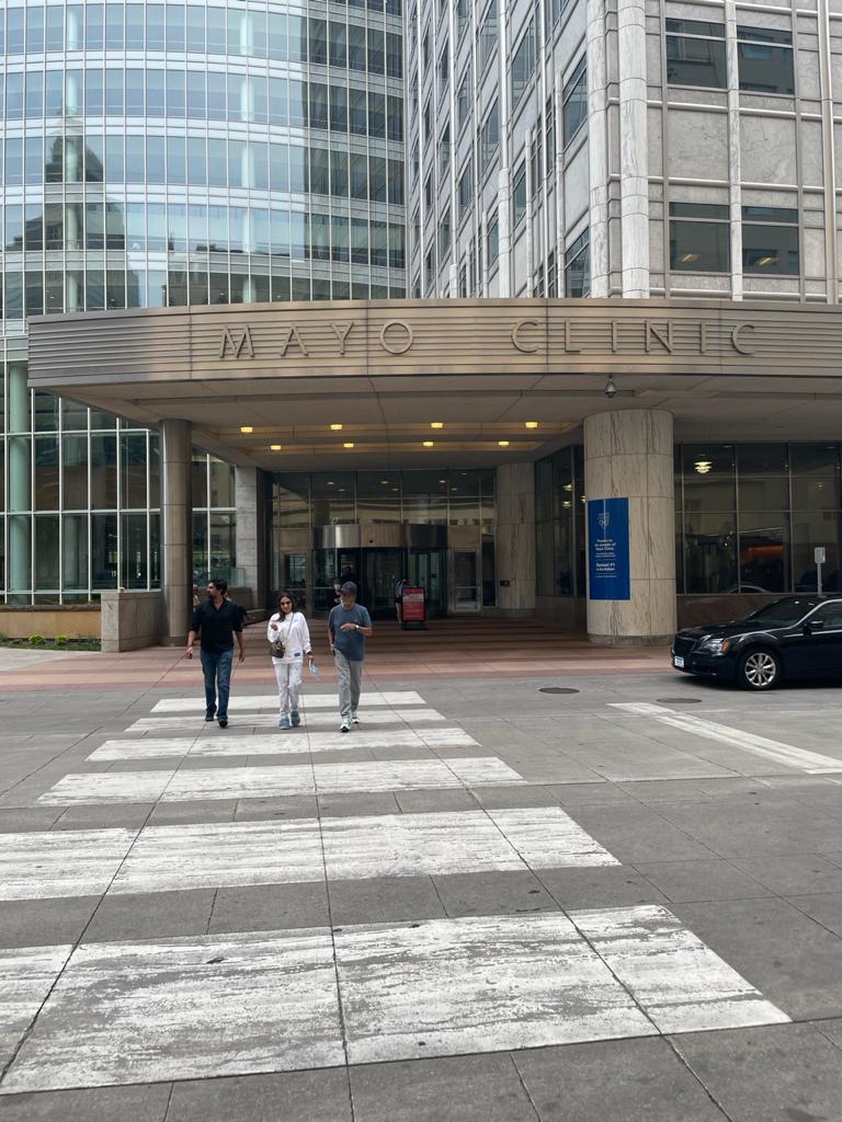 VIRAL Pic of the day - Rajinikanth caught live from US - Reason of his visit