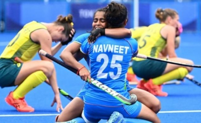 TRENDING: 3rd medal for India? History created at Tokyo Olympics; top celebrities pour wishes with emotional messages