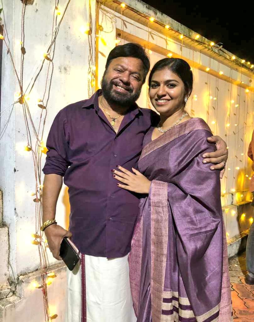 This young actress and dubbing artist's father passes away suddenly; Vishal’s viral tweet about Raveena’s father