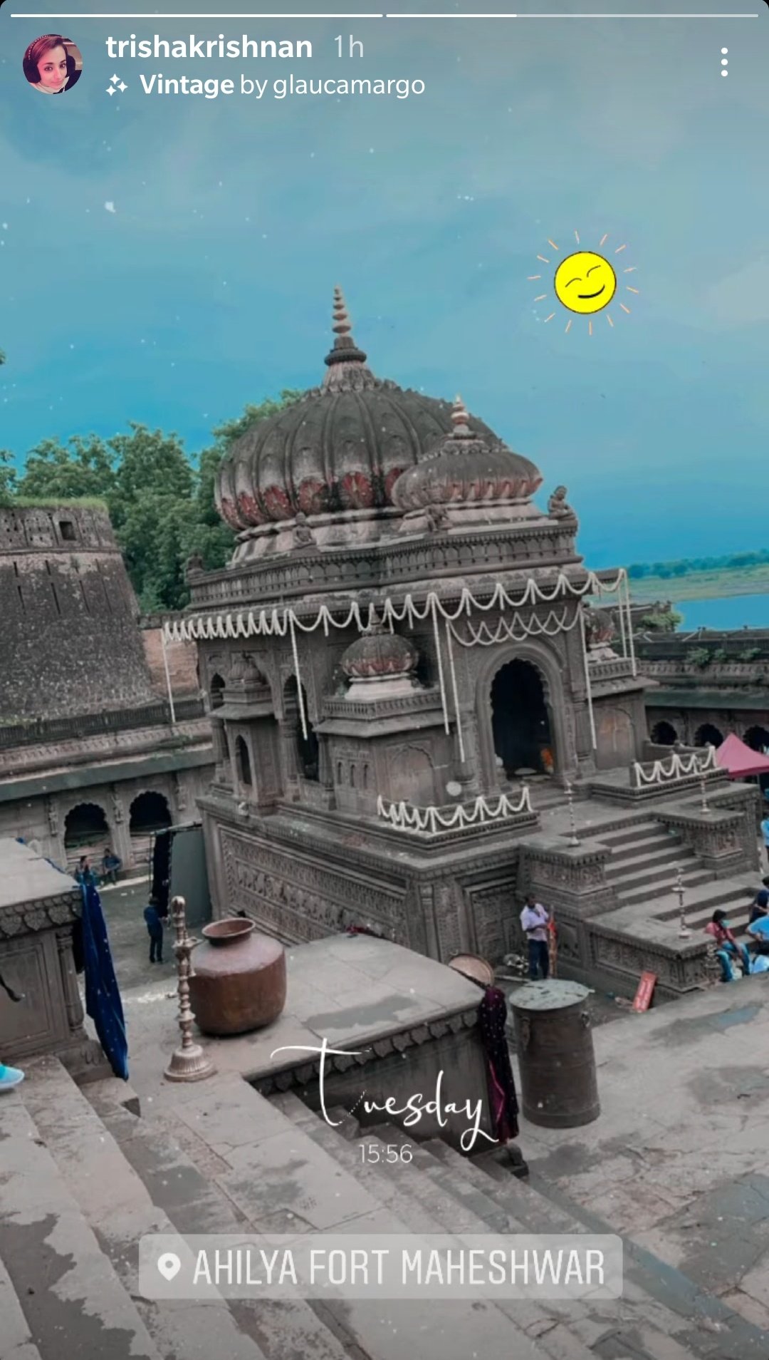 Trisha can't stop from sharing breathtaking and royal pics from Mani Ratnam’s Ponniyin Selvan sets