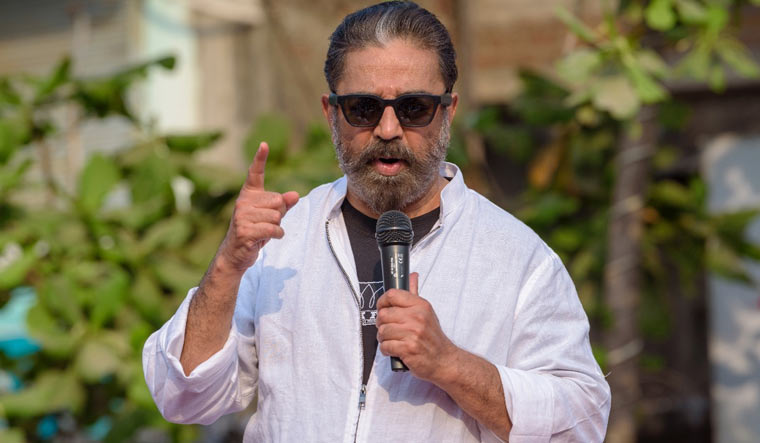 Kamal Haasan looks dashing as he attends Dr Anbumani Ramadoss' daughter's wedding reception; viral pics