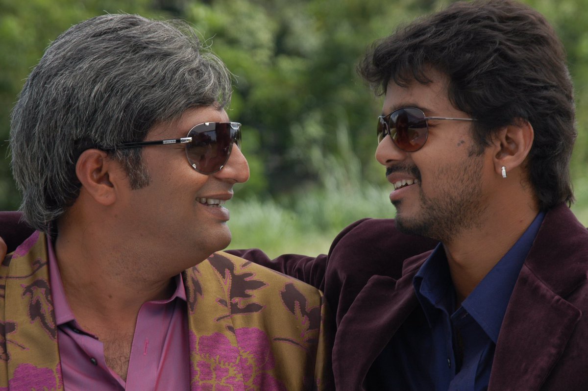 Vijay to team up with this versatile actor after 12 years in Thalapathy 66? Latest video grabs attention ft Prakash Raj