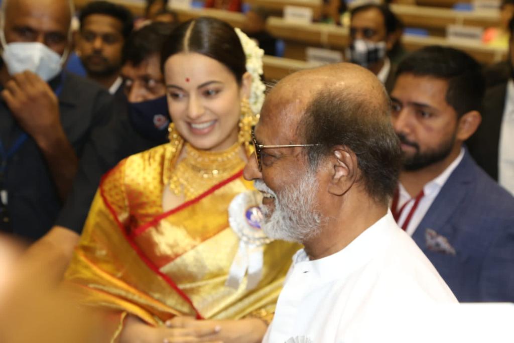 Superstar Rajinikanth honoured with Dadasaheb Phalke Award, says Without Them I Am Nobody; viral video