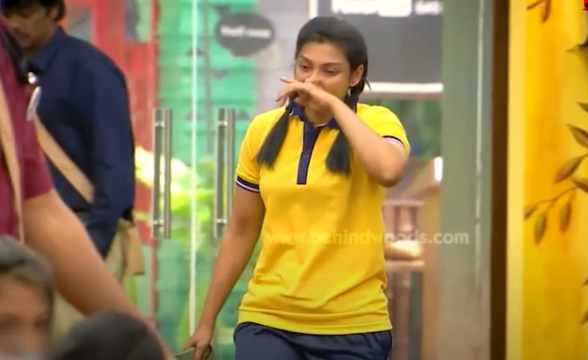 biggboss calls akshara to confession room after her angry shout