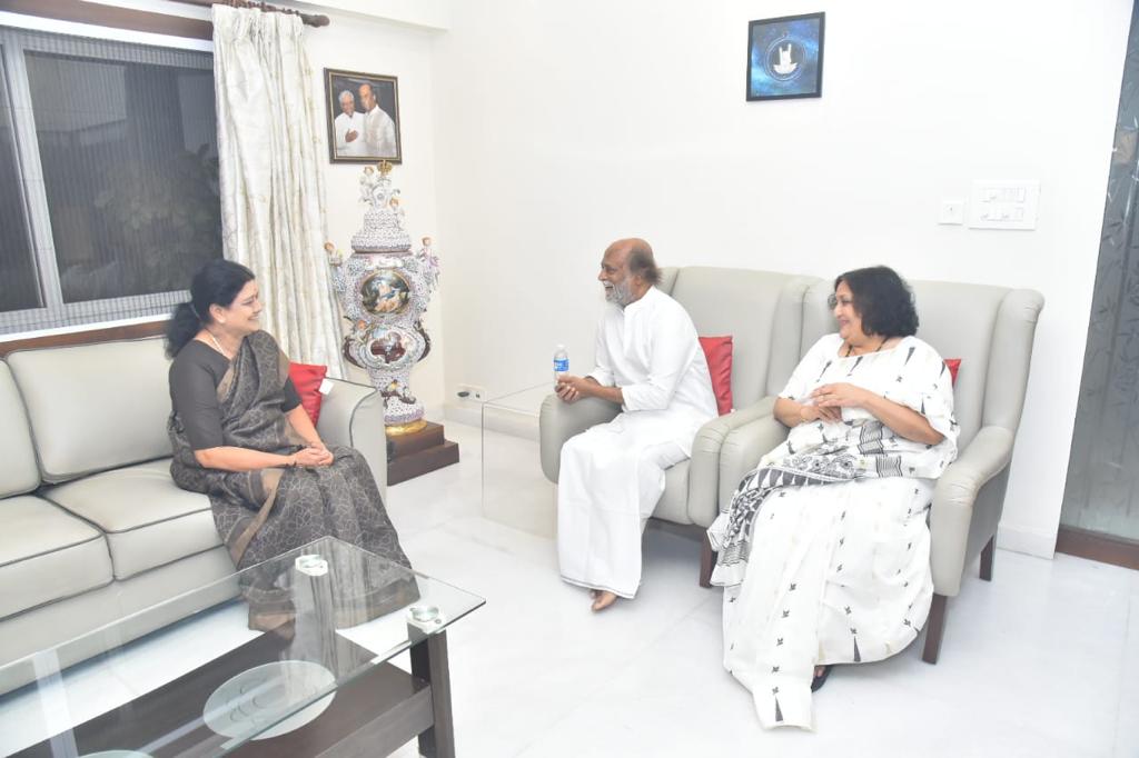 Superstar Rajinikanth meets Sasikala at Poes Garden House