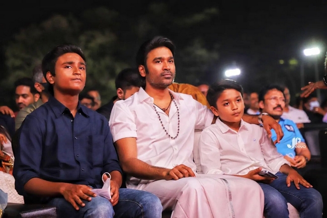 Actor dhanush went to ilayaraja concert with his sons