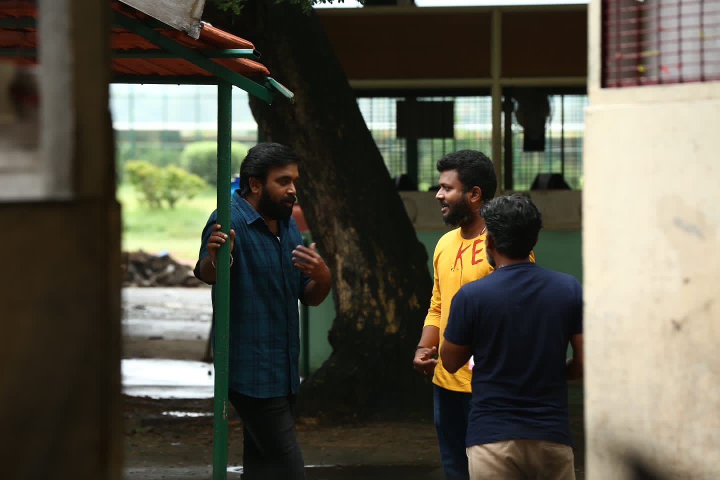 Sasikumar, Hemanth, Parvathi Arun's Kaari features JD Chakravarthy as villain
