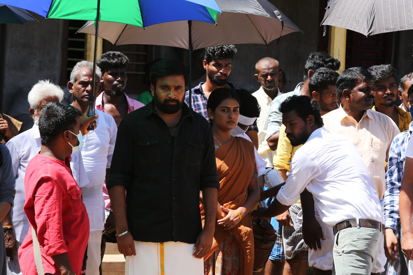 Sasikumar, Hemanth, Parvathi Arun's Kaari features JD Chakravarthy as villain