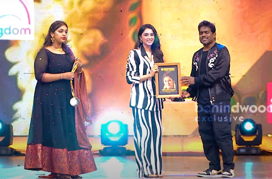 Priyanka mohan dances for chellamma song in bgm awards 2022