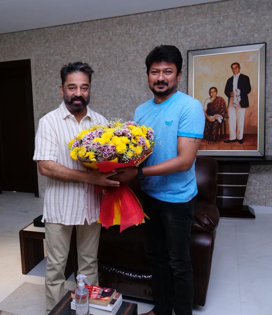 Udhayanidhi Stalin met Kamal Haasan today and congratulated him for Vikram success