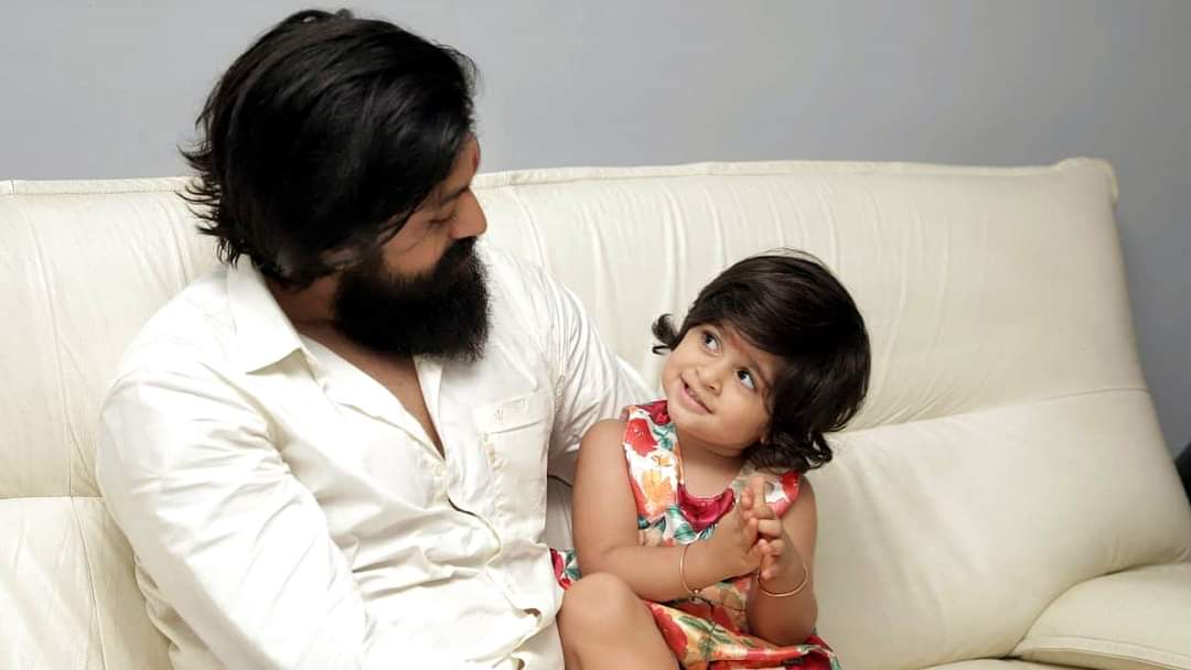 KGF Yash Playing with his daughter cute video