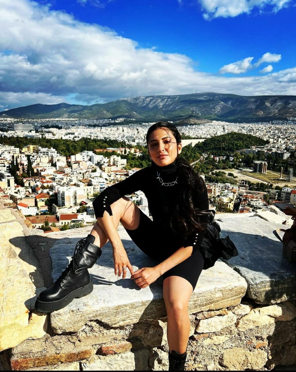 Salaar actress Shruti Haasan is enjoying her time in Greece