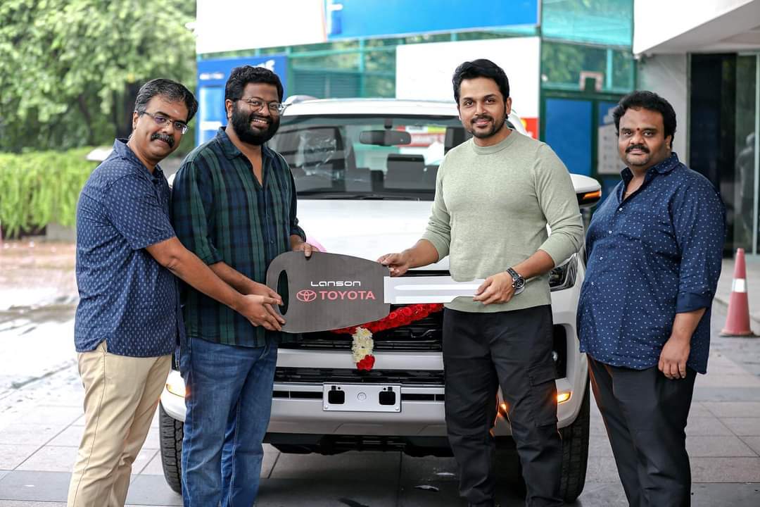 Sardar Producer presented new car to PS Mithran infront of Karthi ,Laxman , Prince Pictures