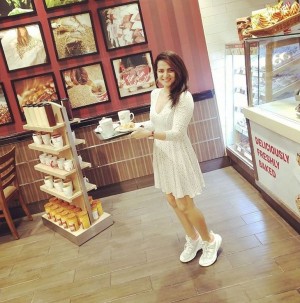 Dhivyadharshini (aka) Dhivya dharshini