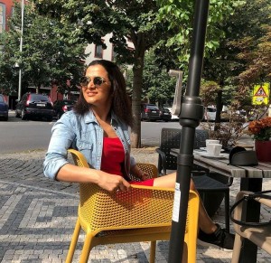 Dhivyadharshini (aka) Dhivya dharshini