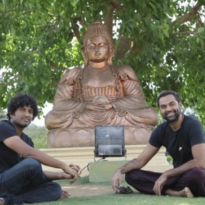 abhay-deol-produces-and-acts-in-idhu-vedhalam-sollum-kadhai-photos-pictures-stills This Bollywood actor speaks his Tamil lines!