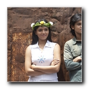 Kadhalil Vizhundhaen Movie Gallery