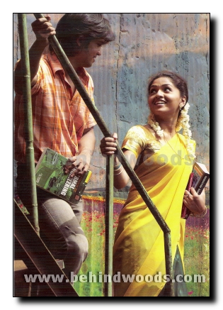 Kadhalil Vizhundhaen Movie Gallery