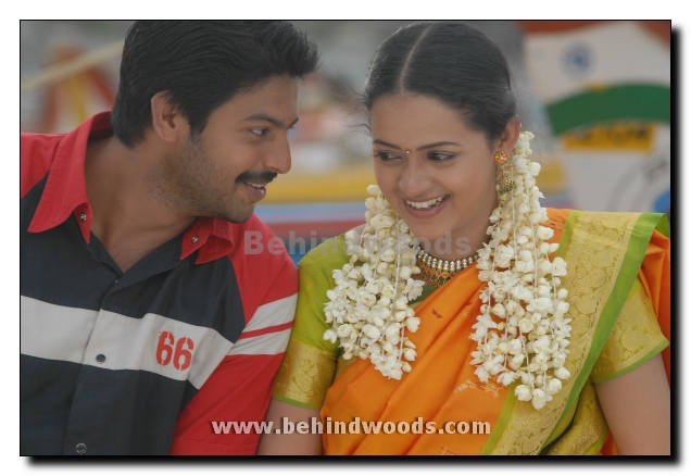 Kizakku Kadarkarai Salai Movie Gallery