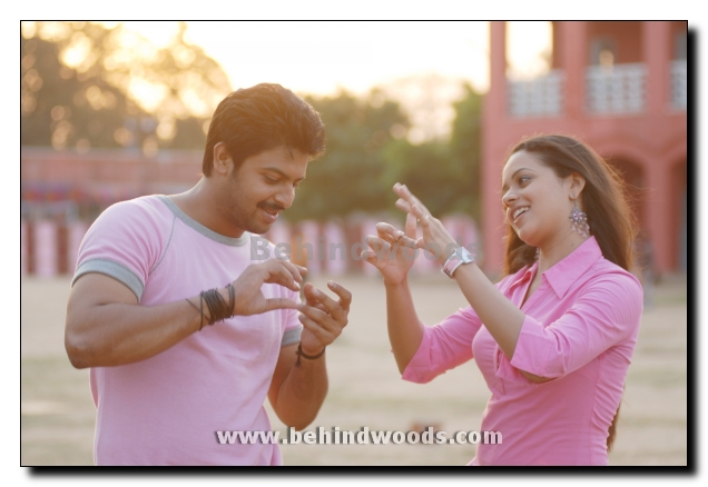 Kizakku Kadarkarai Salai Movie Gallery