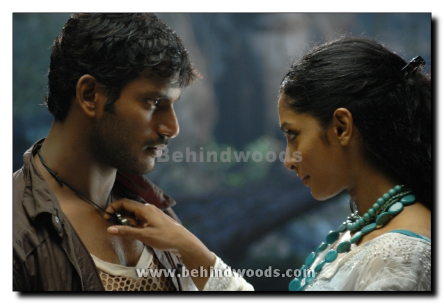 Thimiru Movie Galley