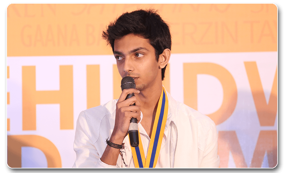 Anirudh AT BEHINDWOODS GOLD SUMMIT 2013 FILM AWARDS