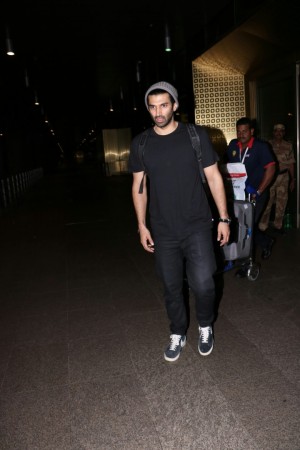 Aditya Roy Kapur (aka) Aditya RoyKapur