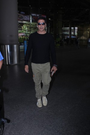 Akshay Kumar (aka) Akshay